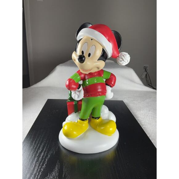 10 In Disney Mickey Mouse w/ Gifts Christmas Resin Figurine New Hard to Find! - Picture 7 of 8